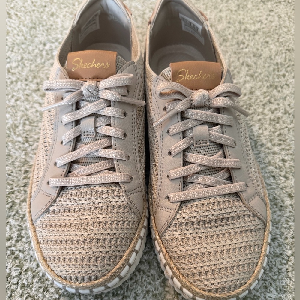 Skechers Women's slip on Beige Knit Sneakers Air Cooled memory foam